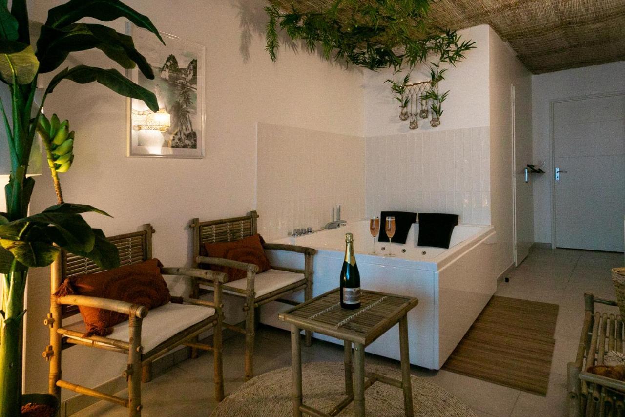 Bali Serenity Balneo Et Lit Rond Lagnieu Ngoại thất bức ảnh